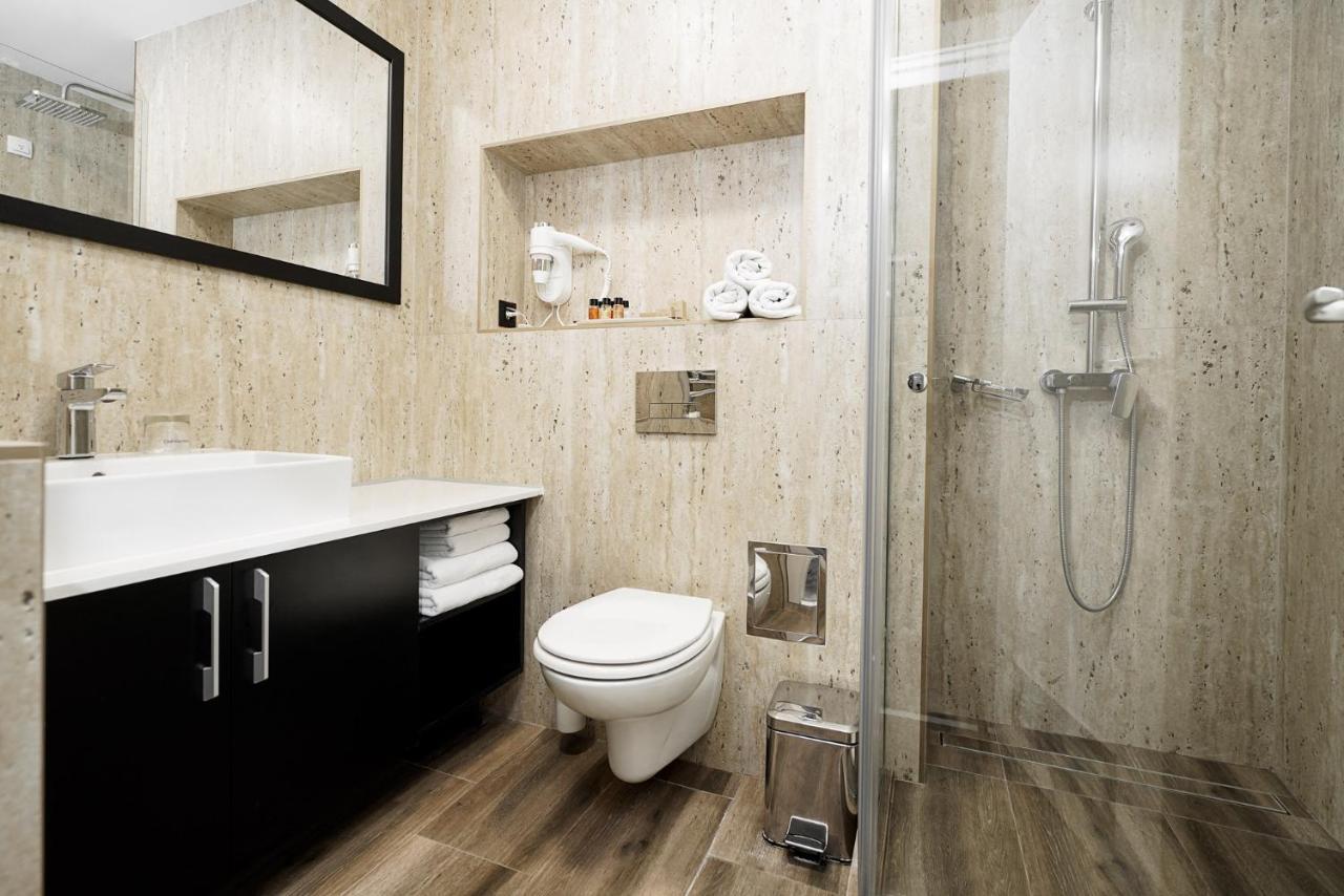 Hotel Srbija Lux Stara Pazova Luaran gambar